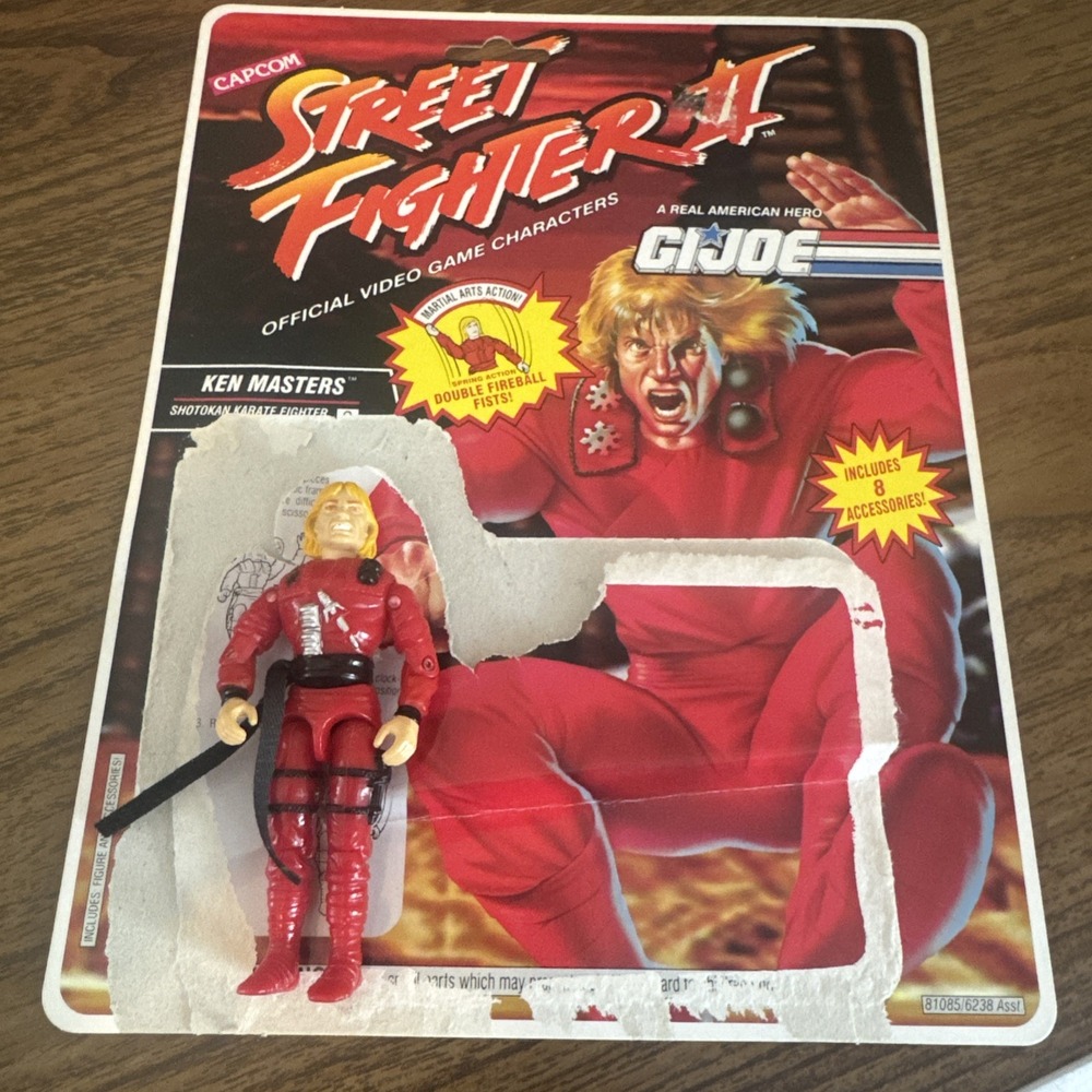 GI Joe 1993 Street Fighter Ken‎ Masters On Card - Missing Weapons